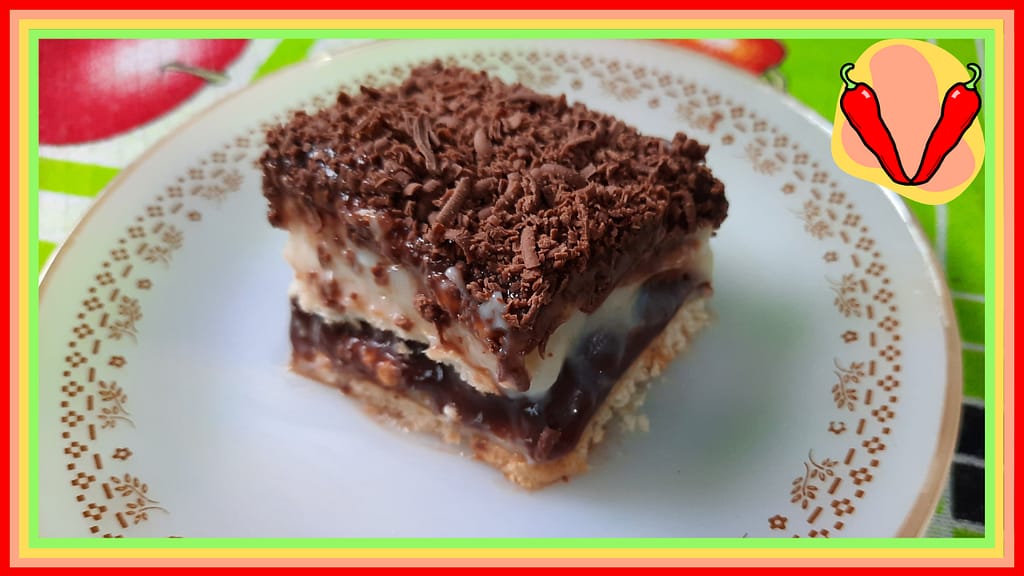 Pavê de creme e chocolate Pavê de creme e chocolate