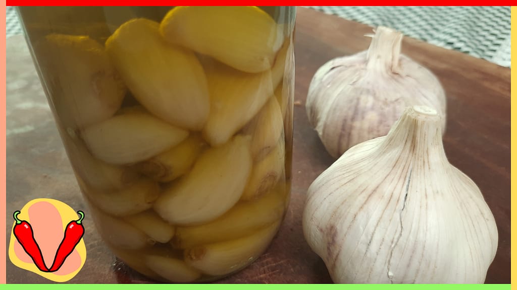 Esta receita de confit de alho é a maneira perfeita de adicionar sabor a qualquer prato Esta receita de confit de alho é a maneira perfeita de adicionar sabor a qualquer prato