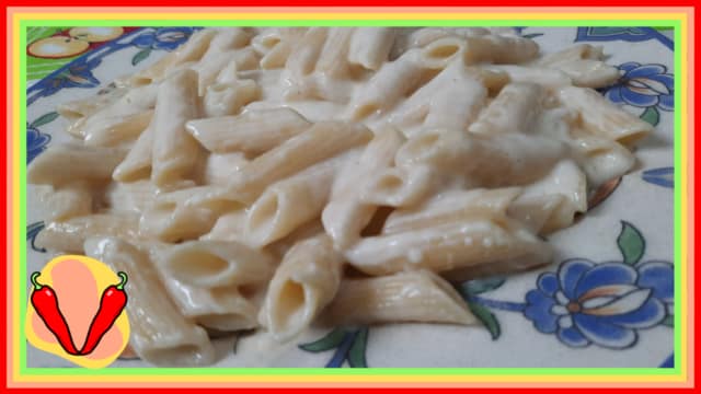 Receita de uma panela só: Penne ao molho de queijo Receita de uma panela só: Penne ao molho de queijo