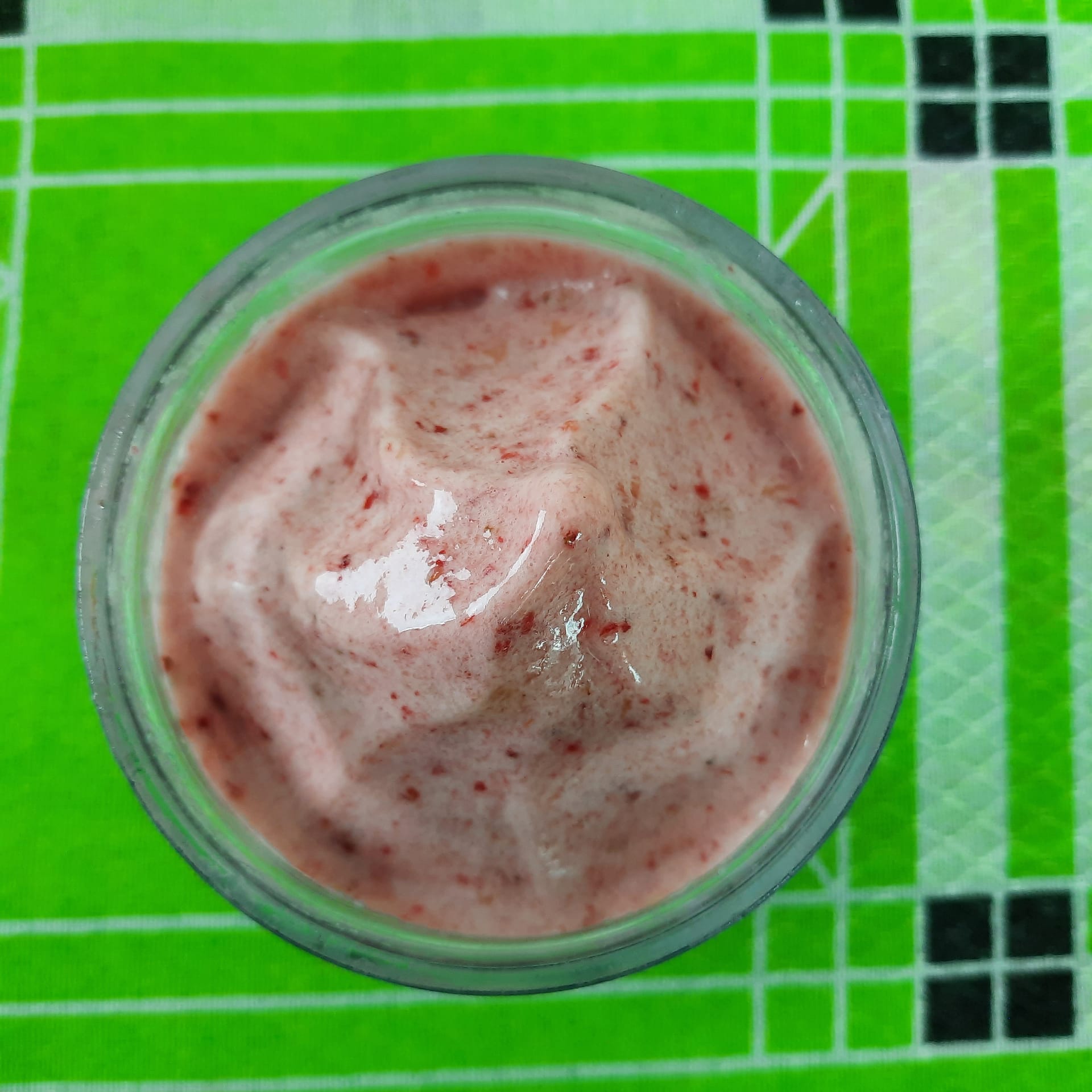 Sorvete de banana e morango: fácil, simples e gostoso